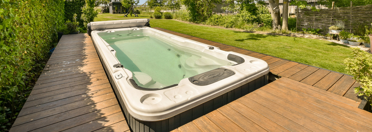 Can Your Composite Decking Handle the Heat of a Hot Tub? A Comprehensi